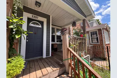 2207 N Lawndale Avenue, Chicago, IL 60647 - Photo 3