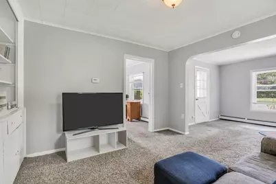 13701 Wadsworth Road, Wadsworth, IL 60083 - Photo 11
