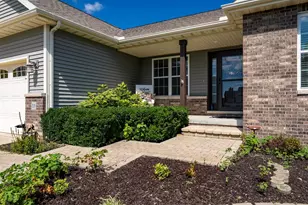 59 Dry Sage Cir, Bloomington, IL 61705 - Photo 3