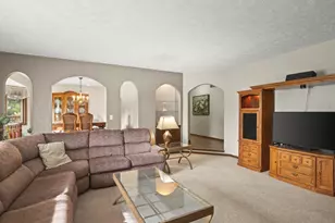 6531 Shadow Ridge Rd, Rockford, IL 61107 - Photo 13