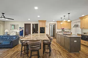6531 Shadow Ridge Rd, Rockford, IL 61107 - Photo 3