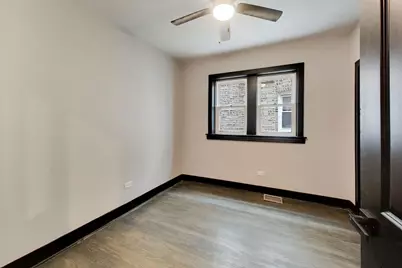 1051 N Massasoit Avenue, Chicago, IL 60651 - Photo 19