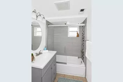136 N May Street, Addison, IL 60101 - Photo 25