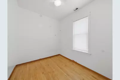 4823 W Grace Street, Chicago, IL 60641 - Photo 17