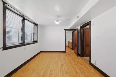 4823 W Grace Street, Chicago, IL 60641 - Photo 25