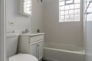 3800 N Wilton Ave, Chicago, IL 60613 - Photo 13