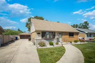 8724 Cranbrook Ln, Bridgeview, IL 60455 - Photo 1