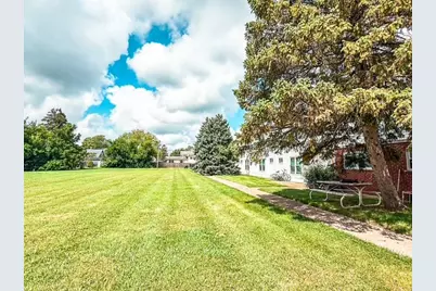575 Berry Avenue #2E, Grayslake, IL 60030 - Photo 9