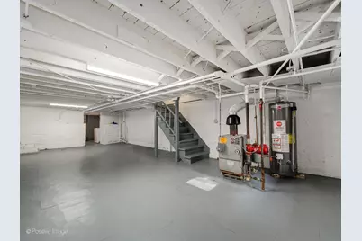 11334 S Saint Lawrence Avenue, Chicago, IL 60628 - Photo 17