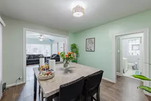 6733 S Campbell Ave, Chicago, IL 60629 - Photo 9