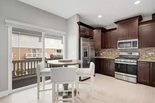 2124 W Concord Ln, Addison, IL 60101 - Photo 11