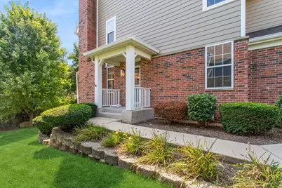 135 Tanglewood Drive, Glen Ellyn, IL 60137 - Photo 3