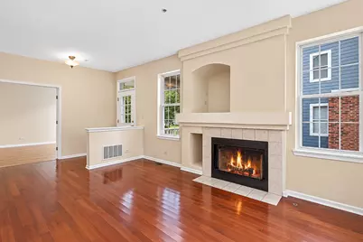 135 Tanglewood Drive, Glen Ellyn, IL 60137 - Photo 7