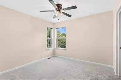 135 Tanglewood Drive, Glen Ellyn, IL 60137 - Photo 19