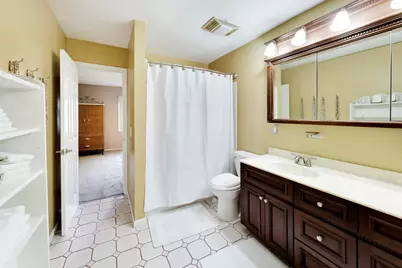104 Lilac Court, Rolling Meadows, IL 60008 - Photo 15