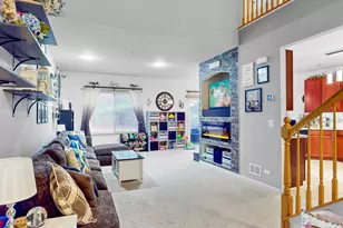 6032 Delaney Dr, Hoffman Estates, IL 60192 - Photo 9