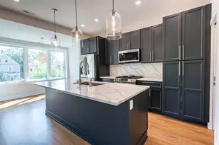 1901 W Berwyn Ave, Chicago, IL 60640 - Photo 17
