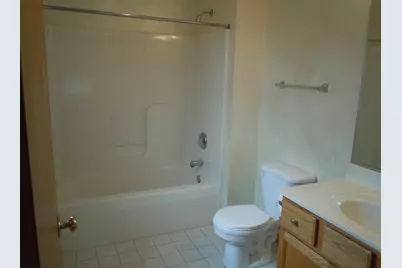 [Address not provided], Crystal Lake, IL 60014 - Photo 17