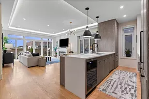 1346 W Walton St, Chicago, IL 60642 - Photo 17