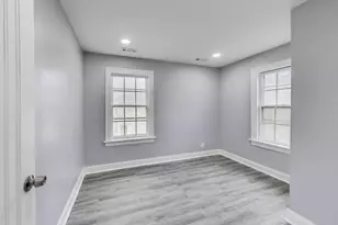 3 S Calumet Ave, Aurora, IL 60506 - Photo 13