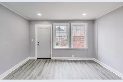 3 S Calumet Avenue, Aurora, IL 60506 - Photo 9