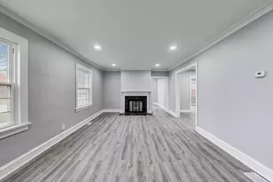 3 S Calumet Ave, Aurora, IL 60506 - Photo 15