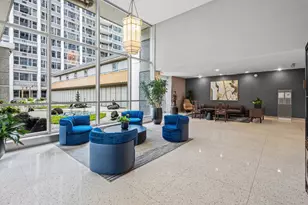 4250 N Marine Dr, Chicago, IL 60613 - Photo 15