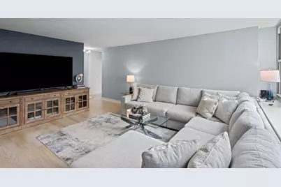 4250 N Marine Drive #2730, Chicago, IL 60613 - Photo 3