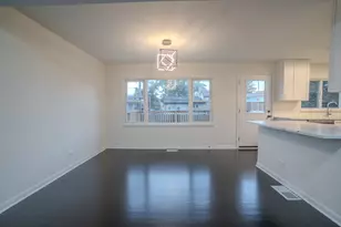 291 Division St, Melrose Park, IL 60160 - Photo 7