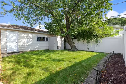 5705 W Maple Avenue, Berkeley, IL 60163 - Photo 19