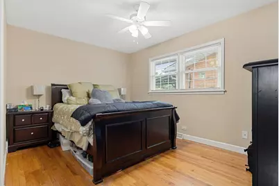 5705 W Maple Avenue, Berkeley, IL 60163 - Photo 11