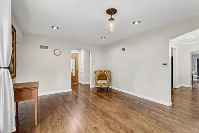 8146 Lowell Avenue, Skokie, IL 60076 - Photo 23