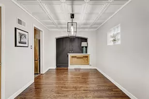 8146 Lowell Ave, Skokie, IL 60076 - Photo 3