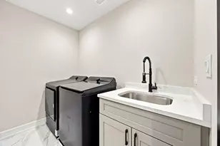 9233 Crescent Ct, Oak Lawn, IL 60453 - Photo 31