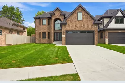 9235 Crescent Court, Oak Lawn, IL 60453 - Photo 1