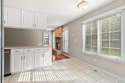5000 Vernon Park Place, Lisle, IL 60532 - Photo 9
