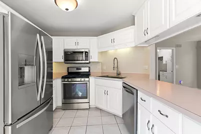 5000 Vernon Park Place, Lisle, IL 60532 - Photo 11
