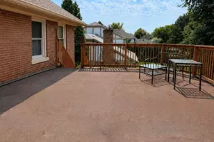 1506 Oswego Rd, Naperville, IL 60540 - Photo 17