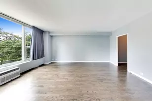 3600 N Lake Shore Dr, Chicago, IL 60613 - Photo 3