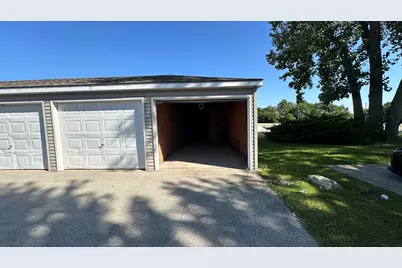 2390 Bicentennial Avenue #12, Crest Hill, IL 60403 - Photo 19