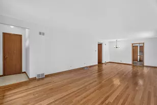 4155 W 118th Pl, Alsip, IL 60803 - Photo 11