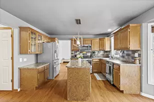 307 Cass St, Lemont, IL 60439 - Photo 3