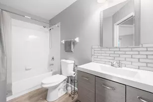 409 Vana Dr, Carpentersville, IL 60110 - Photo 13