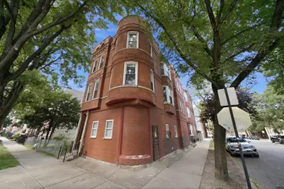 2500 W Walton Street, Chicago, IL 60622 - Photo 1