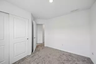 1109 Atterberg Rd, South Elgin, IL 60177 - Photo 11