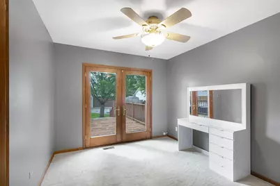 18207 W Big Oaks Road, Grayslake, IL 60030 - Photo 11