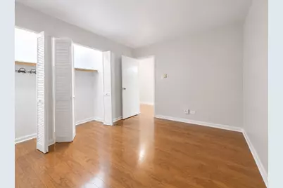 5920 N Kenmore Avenue #202, Chicago, IL 60660 - Photo 13