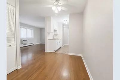 5920 N Kenmore Avenue #202, Chicago, IL 60660 - Photo 9