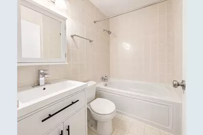 5920 N Kenmore Avenue #202, Chicago, IL 60660 - Photo 11