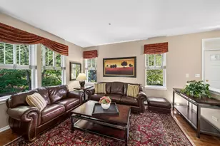203 Tanglewood Dr, Glen Ellyn, IL 60137 - Photo 3